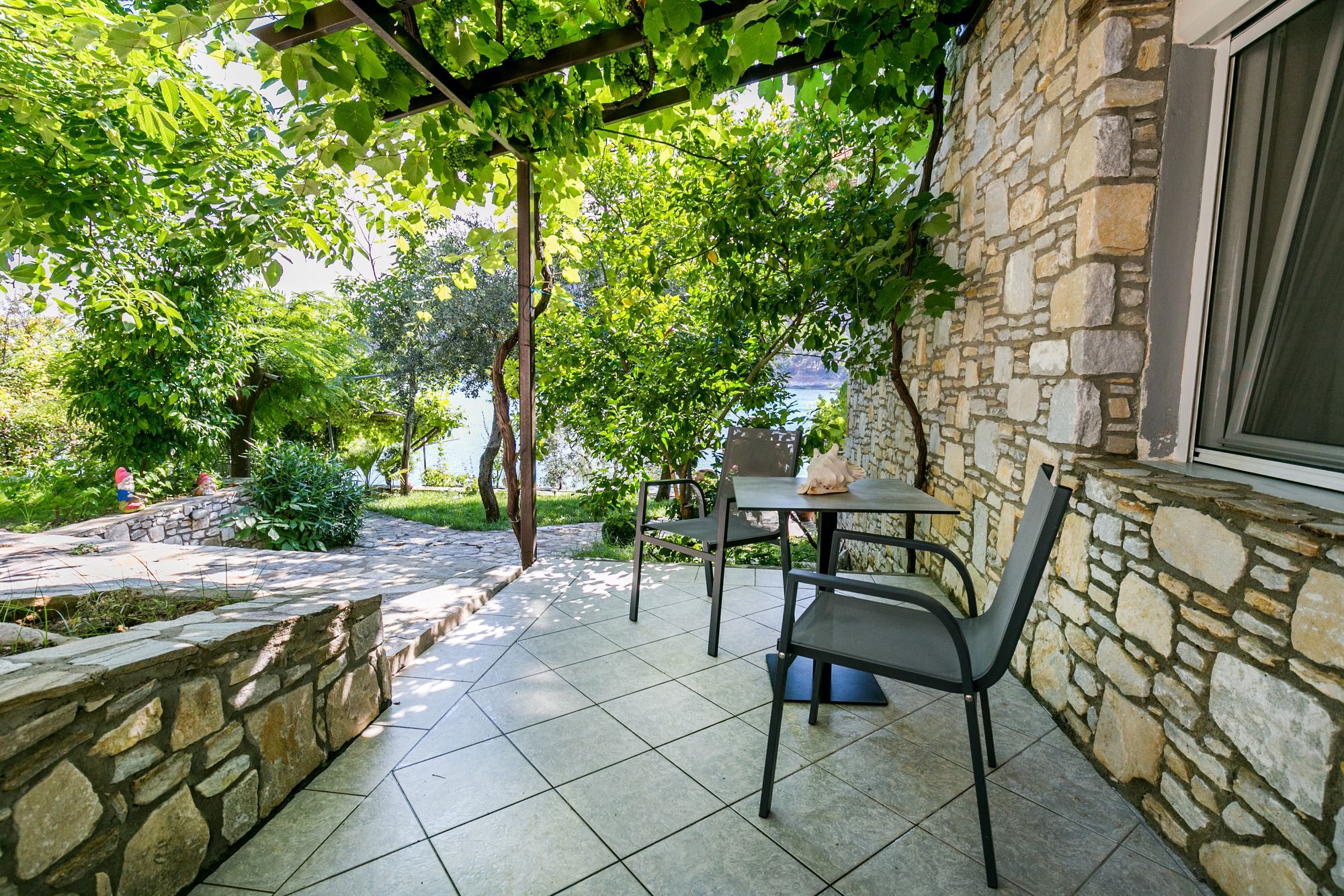 Petra Mare Apartment Thimonia Ngoại thất bức ảnh